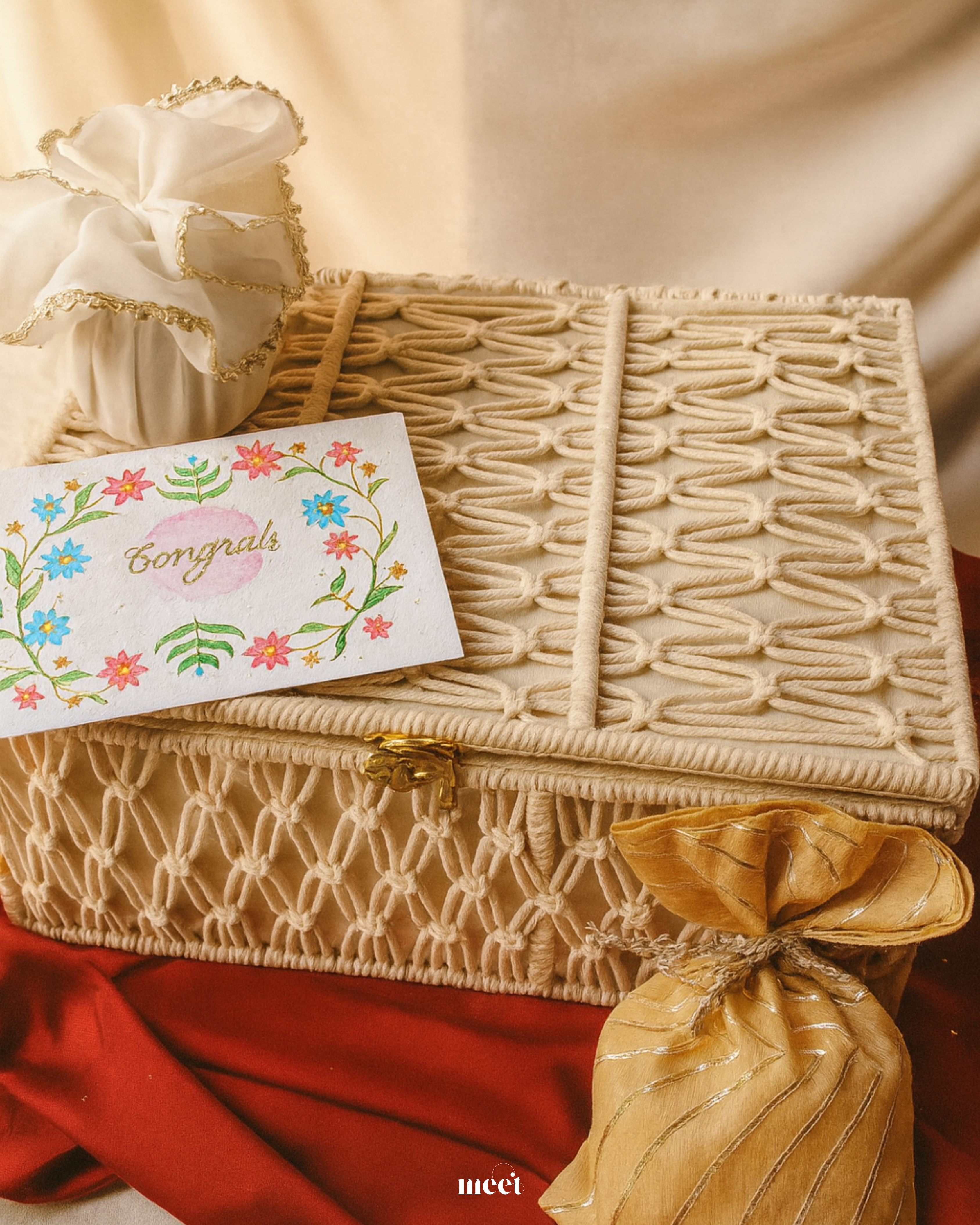Corporate gifting hamper