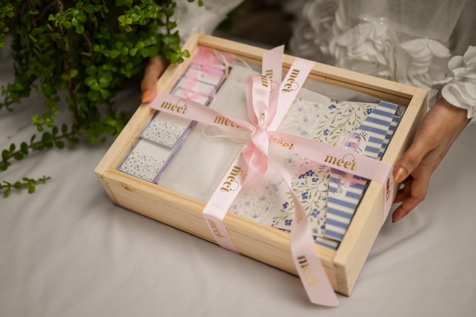 THE LITTLE BOWS — Keepsake Box view 5